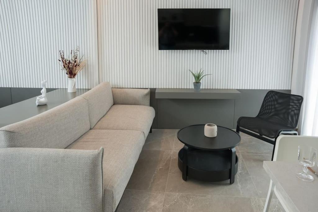 הרקליון Minoas Suite The Sense Of Luxury מראה חיצוני תמונה